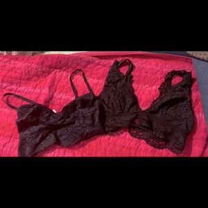 Victoria’s Secret Black Lace Bralette Size M